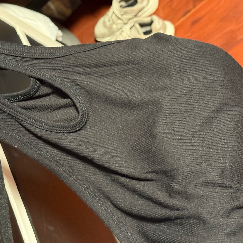 GAP Black Ribbed Tank Top - Picture 4 of 4